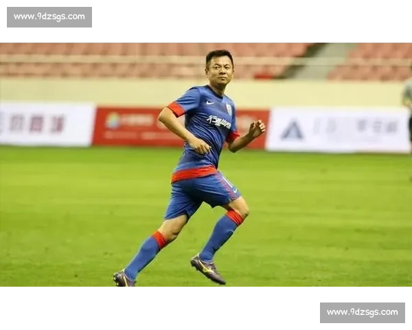 朱骏携橘橙冲乙,上海足坛迎 “四强时代” 朱骏携橘橙冲乙,上海足坛迎 “四强时代”